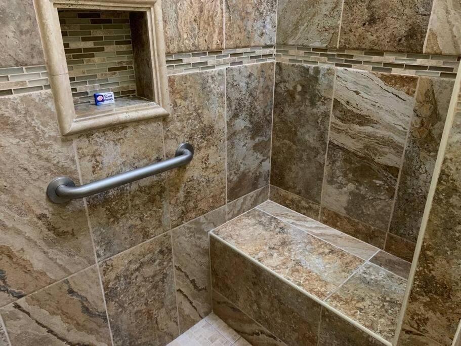 Banyan Rose Apartment Orange Walk Town Ngoại thất bức ảnh