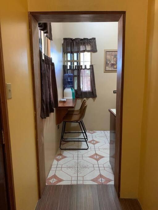 Banyan Rose Apartment Orange Walk Town Ngoại thất bức ảnh